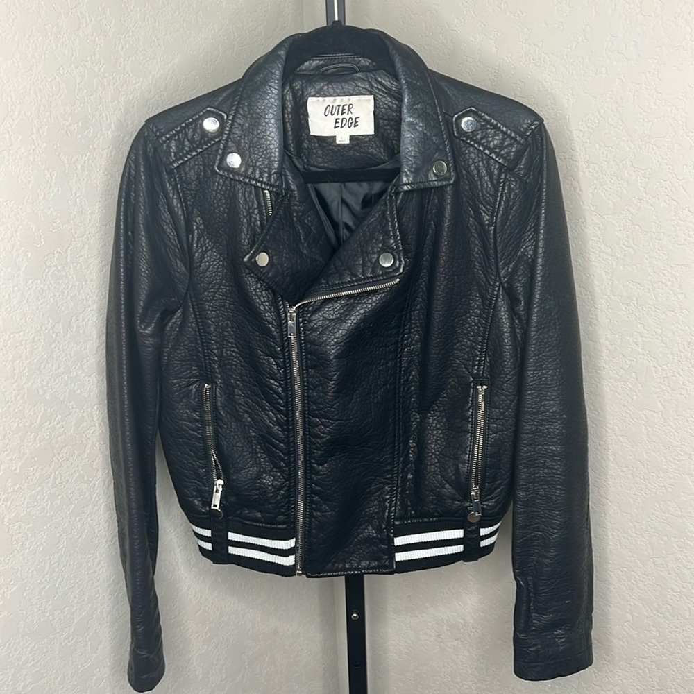 717 - Outer Edge Vintage EUC Black Faux Leather Moto Jacket, Size Large